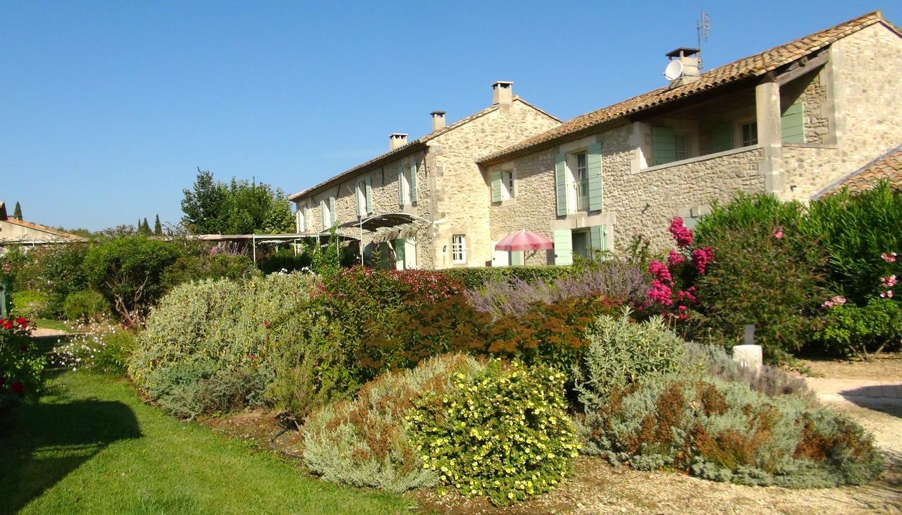 Mas Des Figues - Mas Xviiie - Ouvert 01 Mai Au 30 Septembre 2025 - Piscine Tres Calme - Alpilles Saint Remy De Provence - Cuisine Faite Maison Brunch Mediterraneen - Certifie Biologique Frbio10 Potager Huile D'Olive Bio Roseraie Biodiversite Agritour المظهر الخارجي الصورة